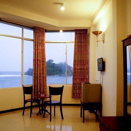 Sayurima Beach Hotel アハンガマ 部屋 写真