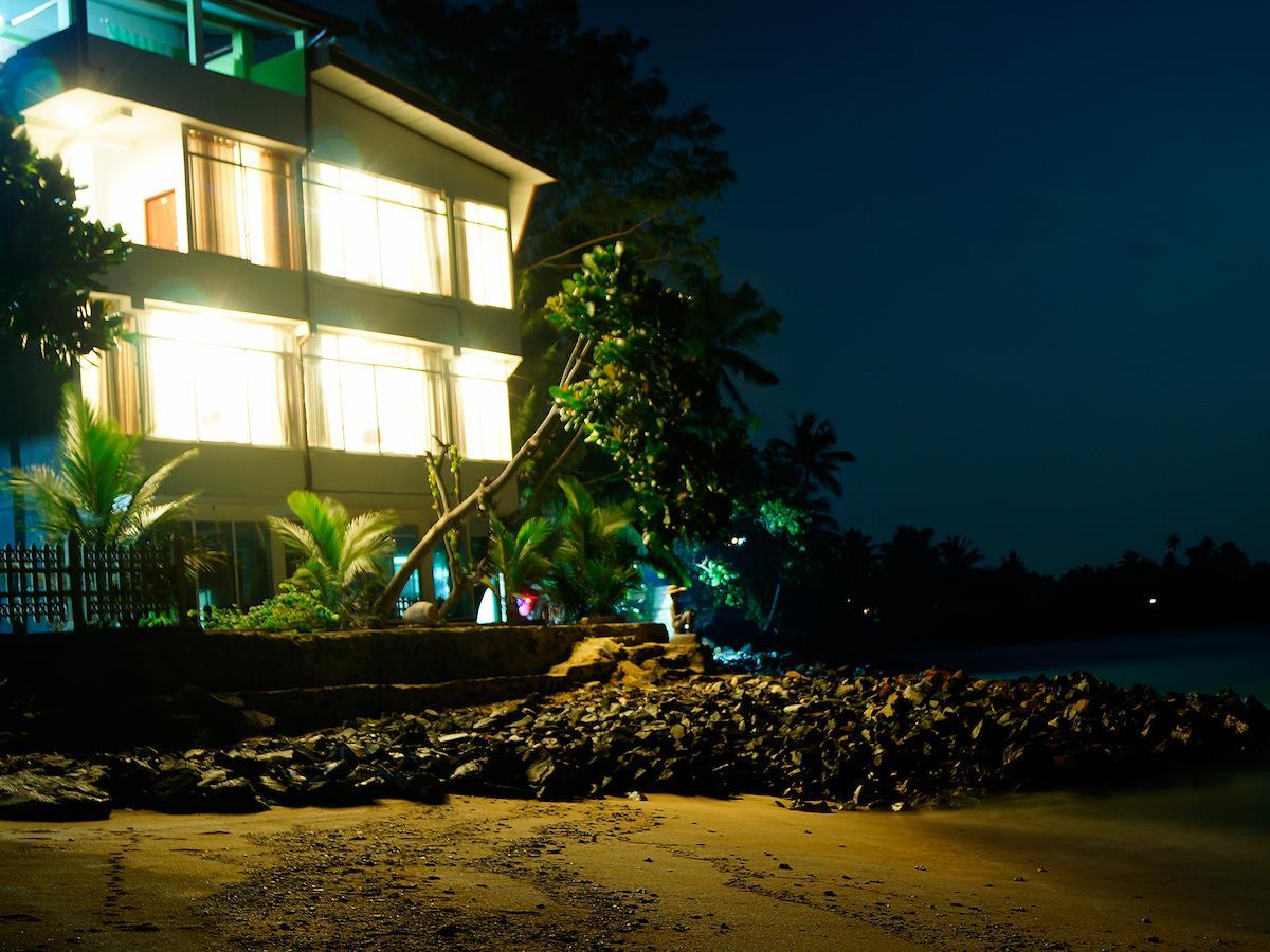 Sayurima Beach Hotel アハンガマ エクステリア 写真