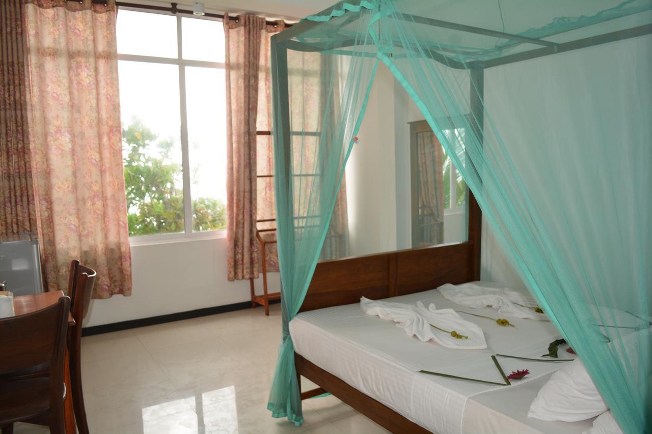 Sayurima Beach Hotel アハンガマ エクステリア 写真